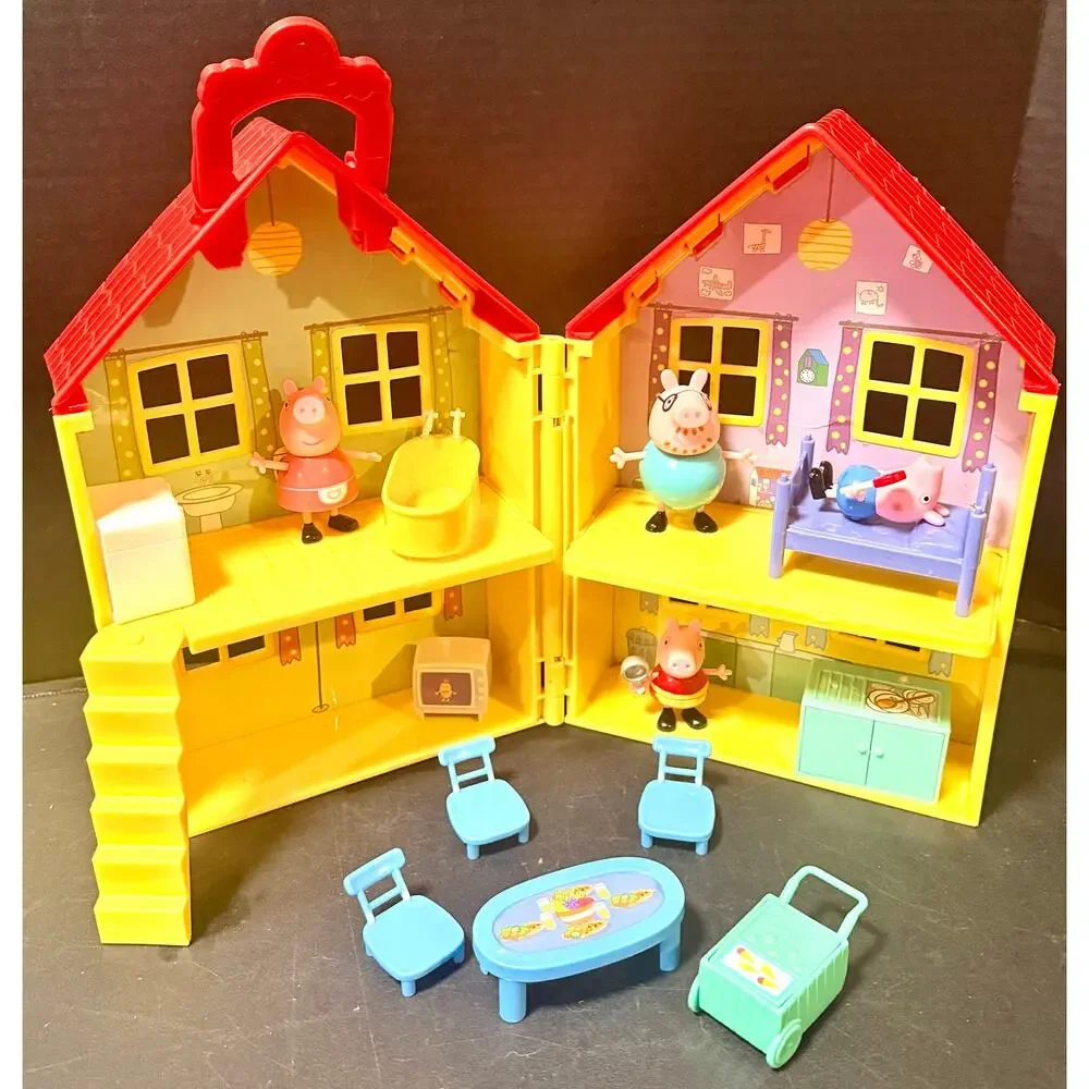 Peppa Pig’s House Set #2 foldable house furniture 4 figures car